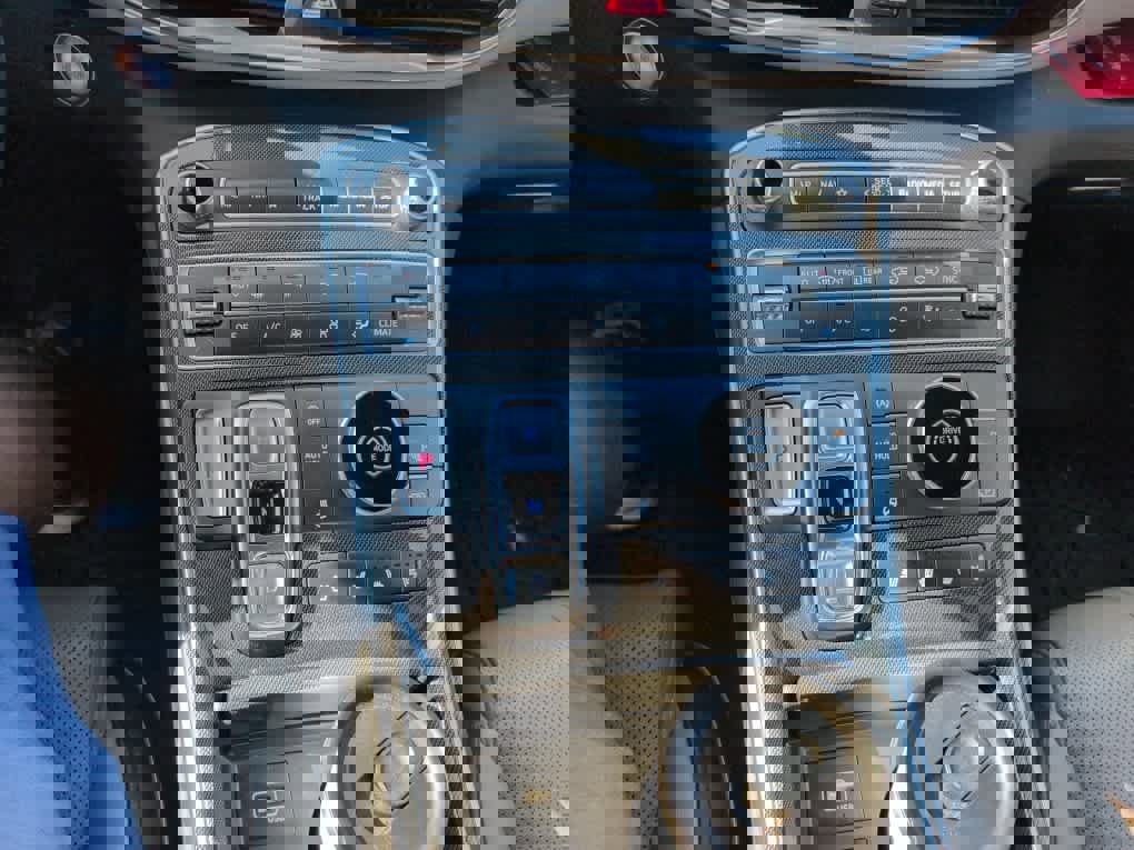 Used 2021 Hyundai Santa Fe Limited image 11