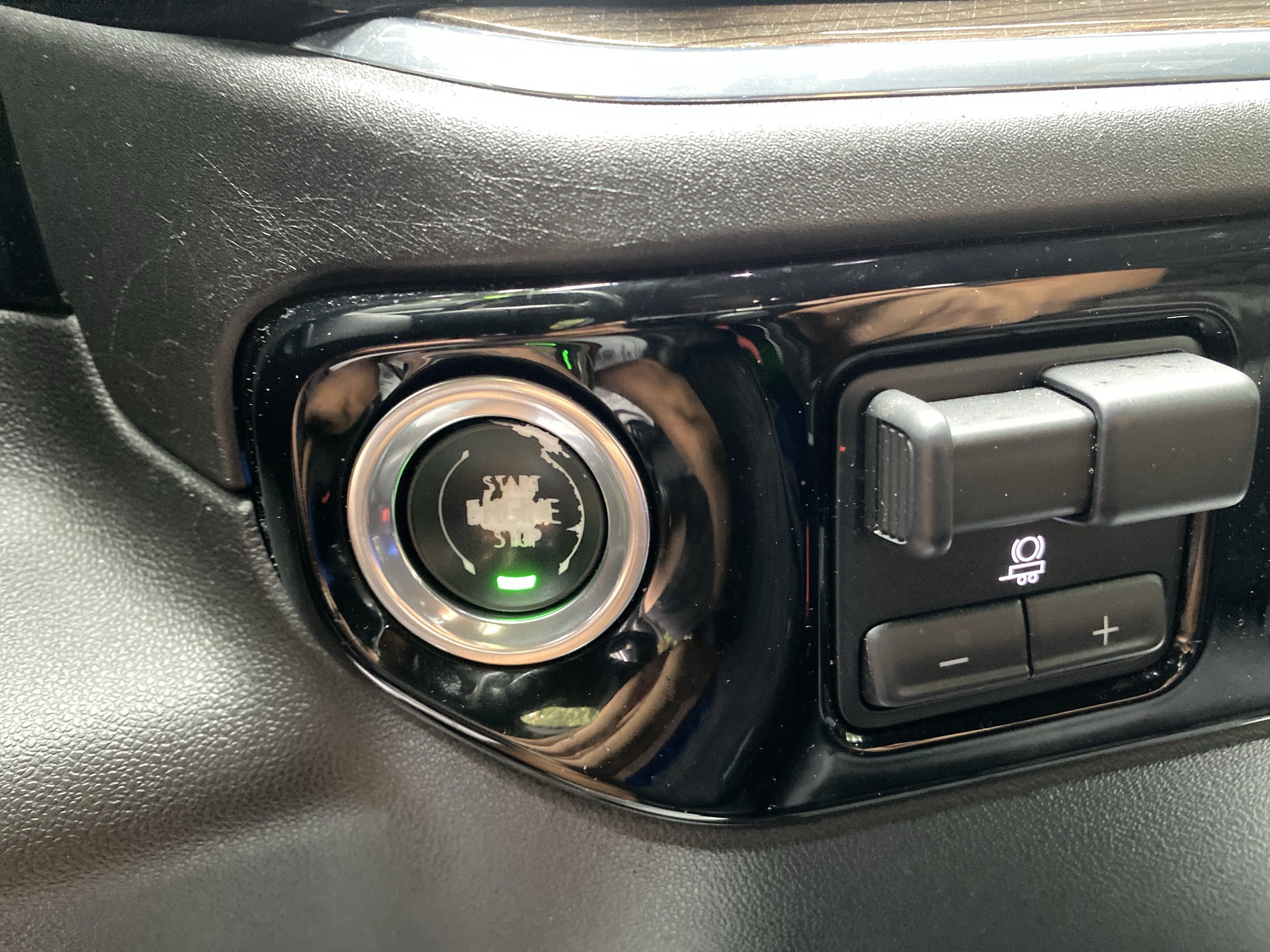Used 2024 Chevrolet Silverado 1500 LT w/ Convenience Package II RWD image 29