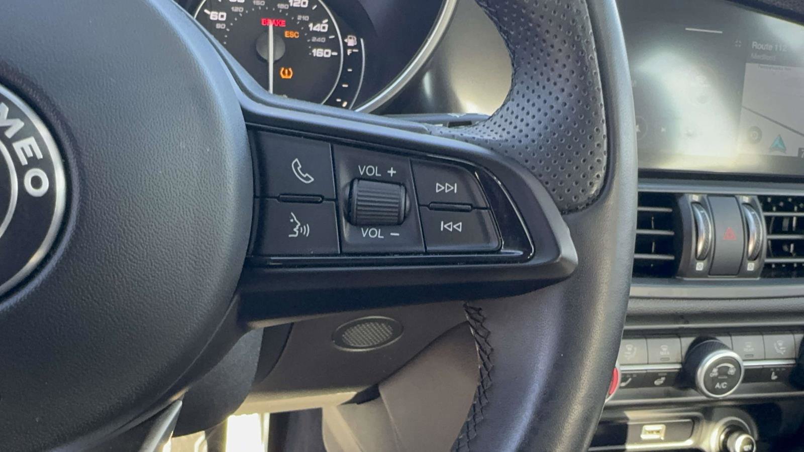 Used 2022 Alfa Romeo Giulia Ti image 15