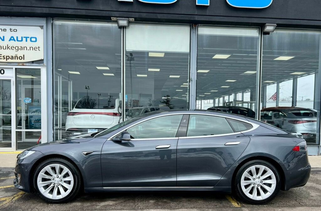 Used 2018 Tesla Model S 75D image 32