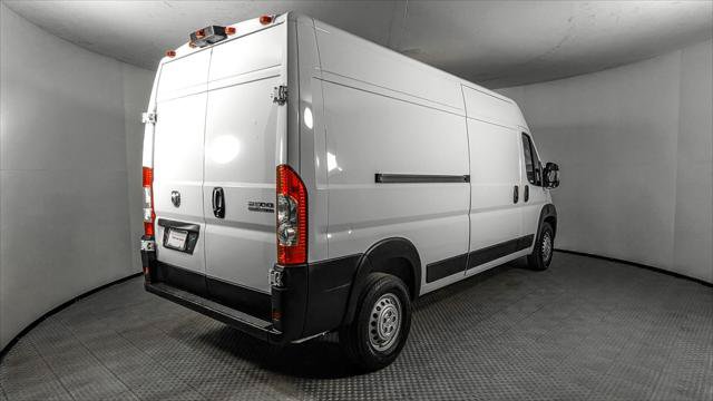 Used 2024 RAM ProMaster 2500 w/ Convenience Group FWD image 7