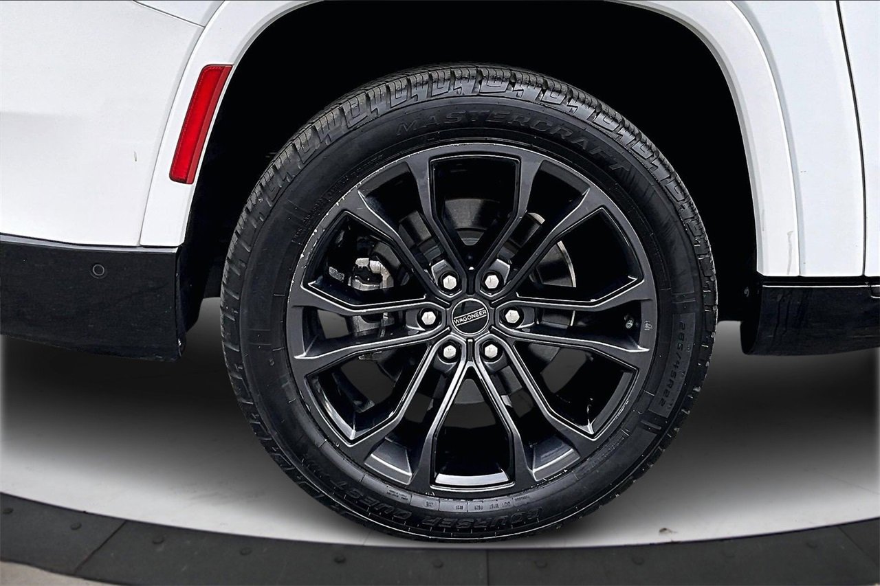 Certified 2024 Jeep Grand Wagoneer L Series II w/ Quick Order Packagew 28T image 37