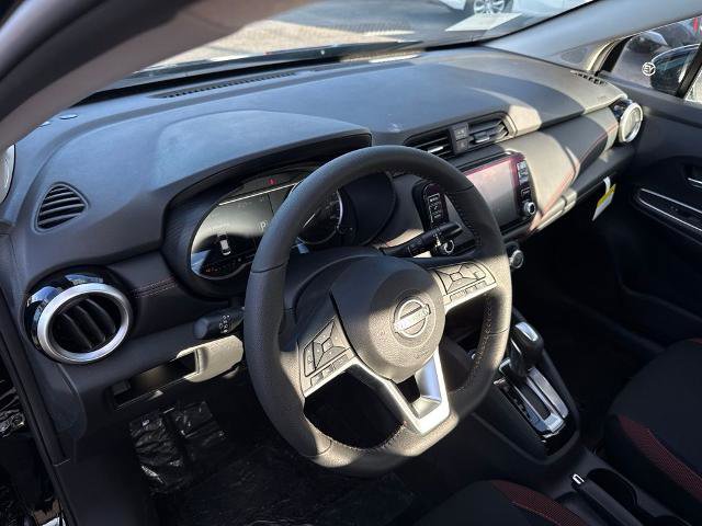 New 2025 Nissan Versa SR w/ Trunk Package image 17
