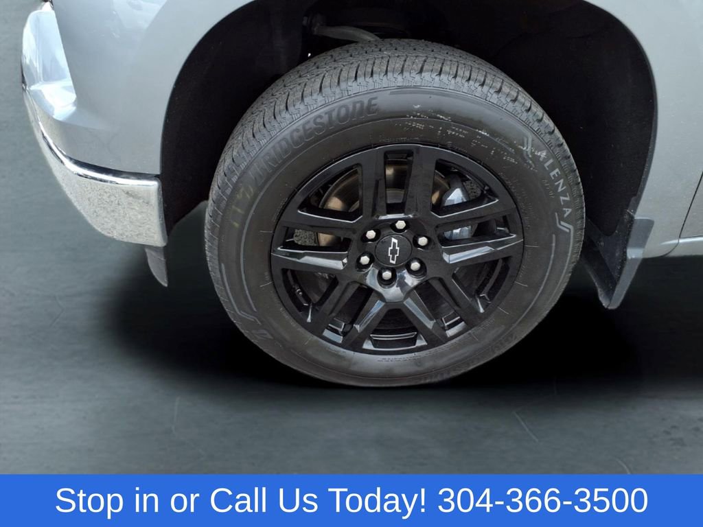 Used 2023 Chevrolet Silverado 1500 LT AWD/4WD image 9