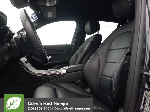 Used 2022 Mercedes-Benz GLC 300 4MATIC image 24