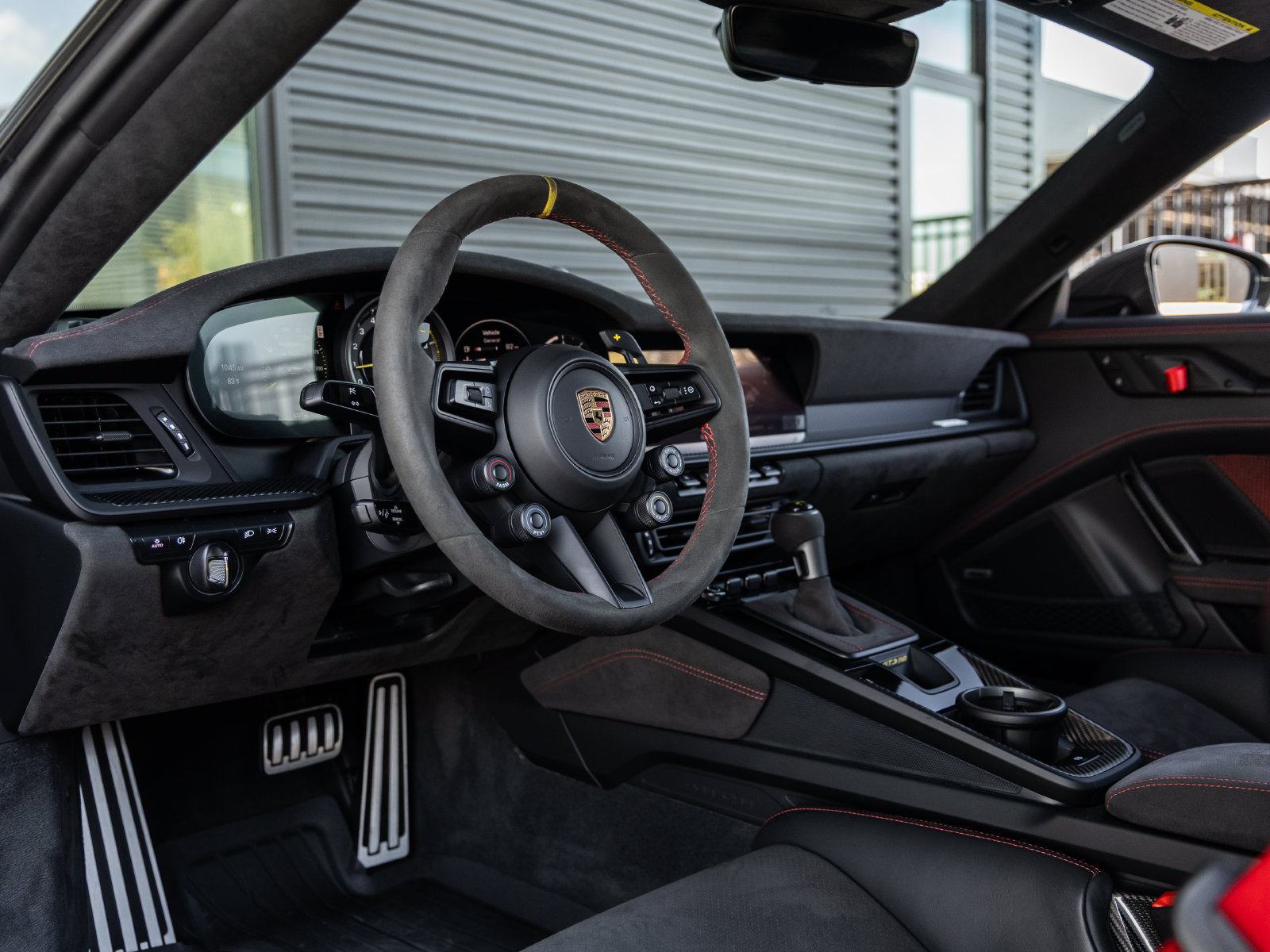 Certified 2025 Porsche 911 GT3 RS RWD image 4