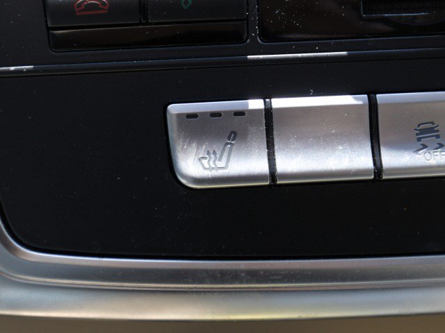 Used 2015 Mercedes-Benz GL 450 4MATIC image 27