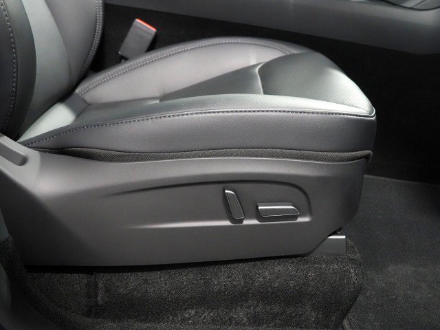 Used 2026 Tesla Model Y Long Range RWD image 72