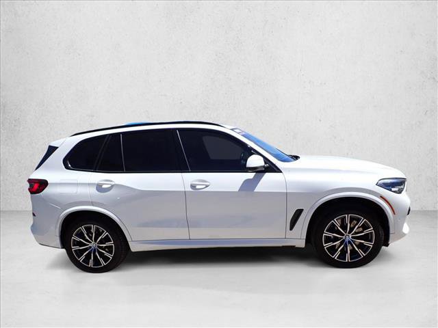 Used 2023 BMW X5 M50i w/ Climate Comfort Package AWD/4WD image 5