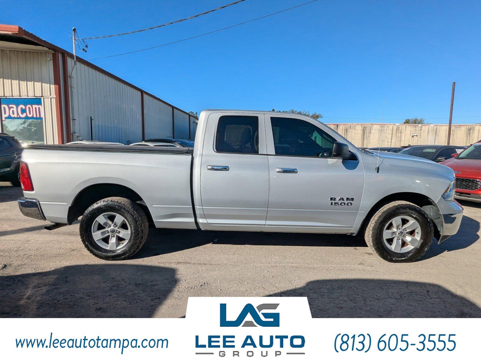 Used 2018 RAM 1500 Classic SLT AWD/4WD image 2