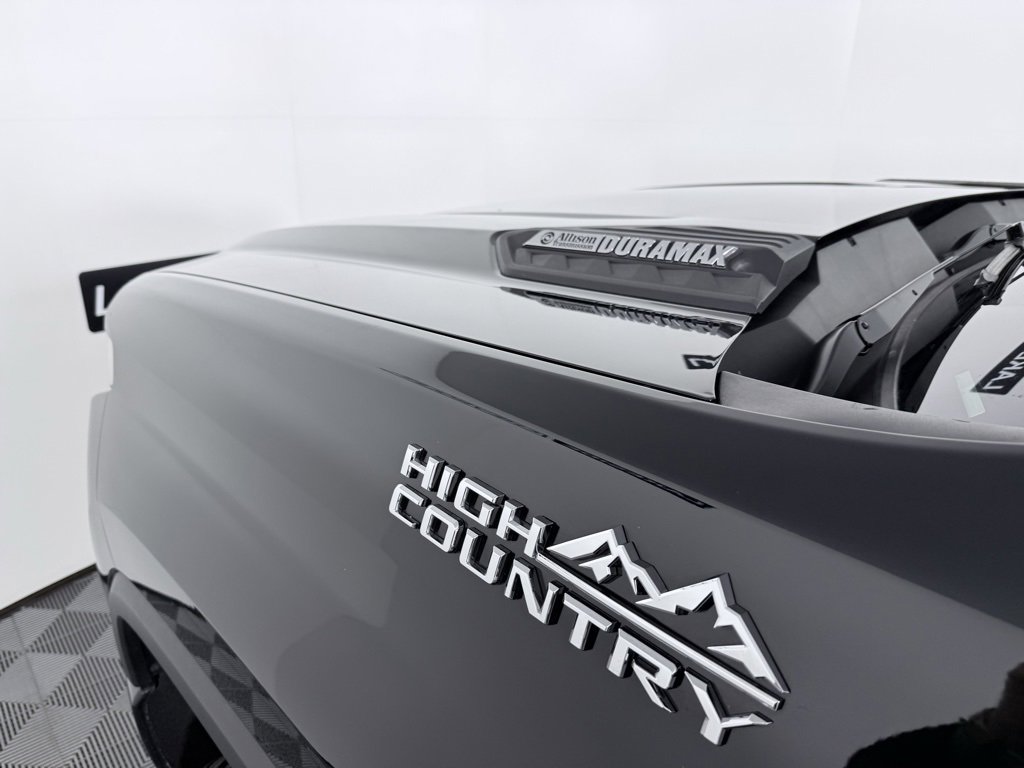 Used 2023 Chevrolet Silverado 2500 High Country image 10