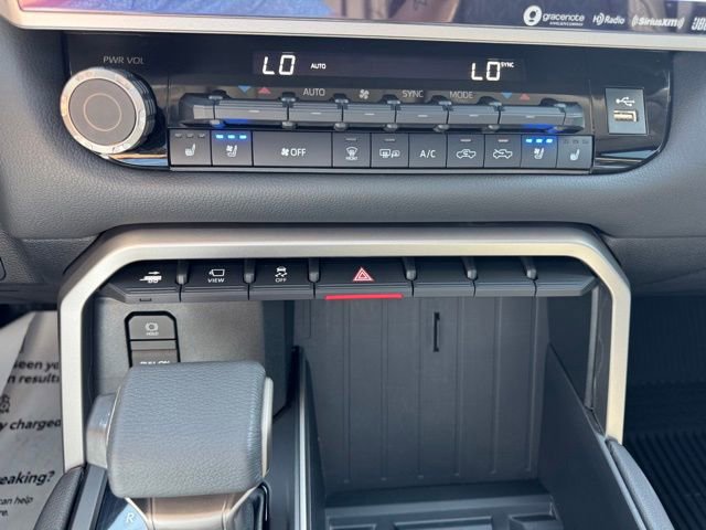 Used 2022 Toyota Tundra Limited image 28