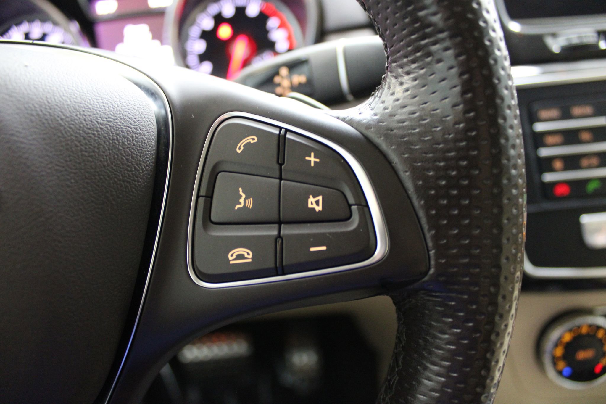 Used 2019 Mercedes-Benz GLE 400 4MATIC image 39