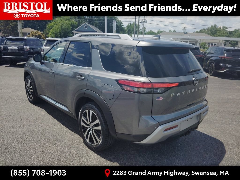 Used 2023 Nissan Pathfinder Platinum AWD/4WD image 5