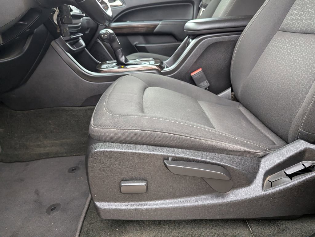 Used 2018 GMC Canyon SLE image 14