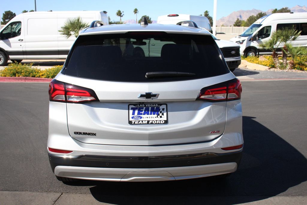Used 2022 Chevrolet Equinox RS w/ Infotainment Package FWD image 7