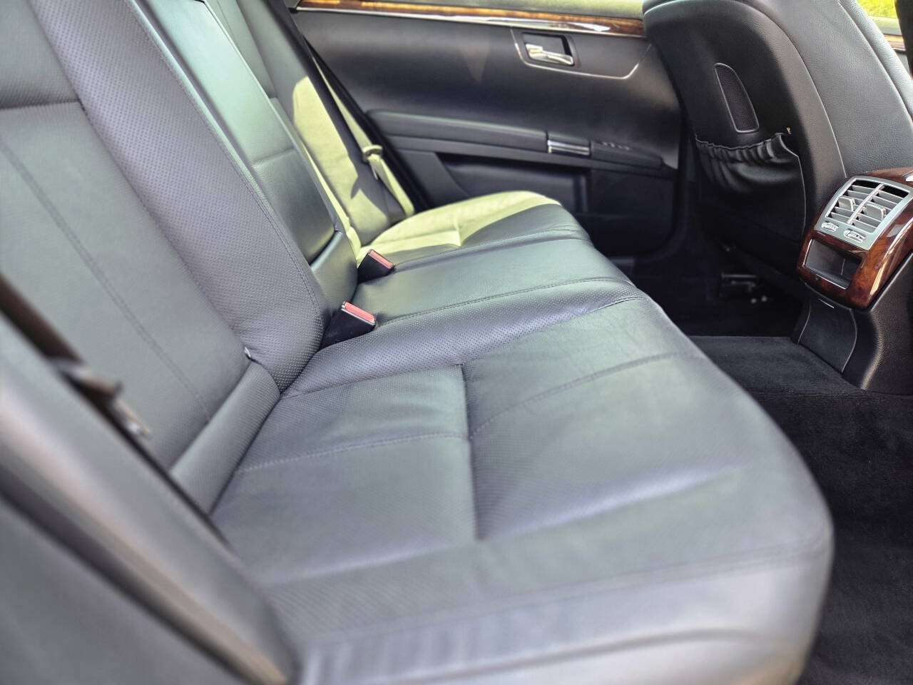 Used 2007 Mercedes-Benz S 550 image 45
