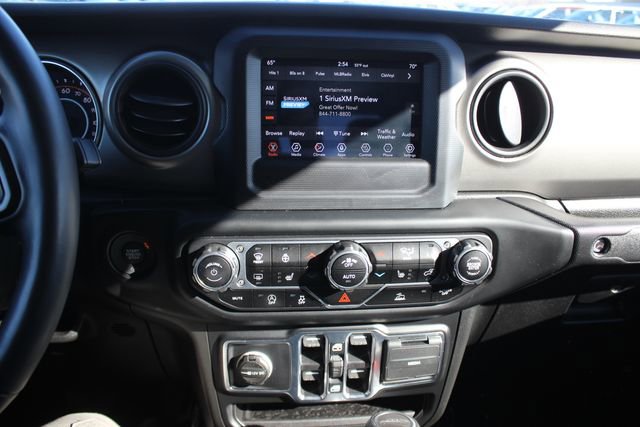 Used 2021 Jeep Gladiator Willys image 4