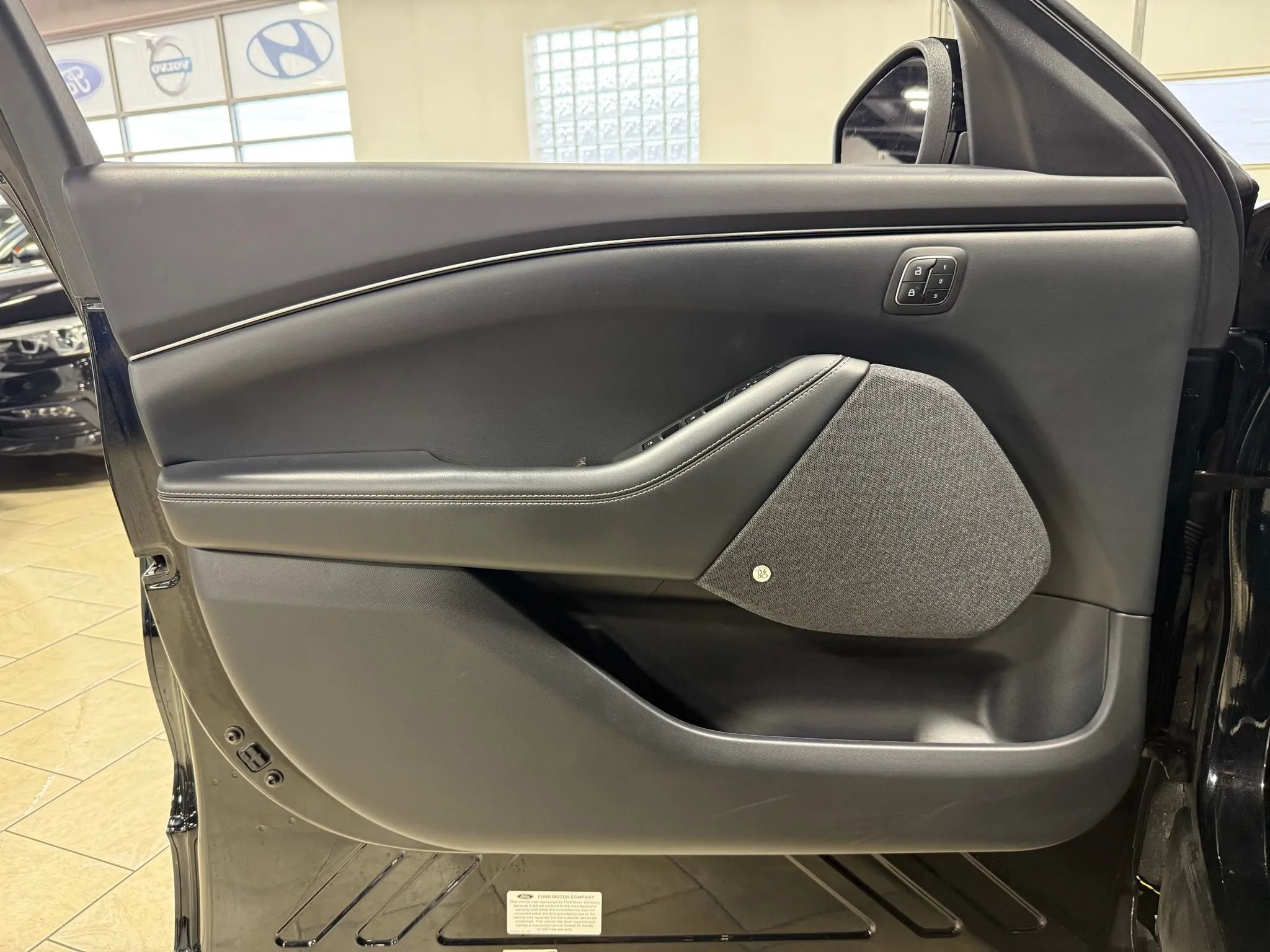 Used 2022 Ford Mustang Mach-E Premium image 28