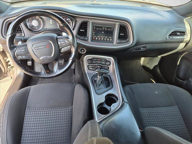 Used 2022 Dodge Challenger GT AWD/4WD image 17