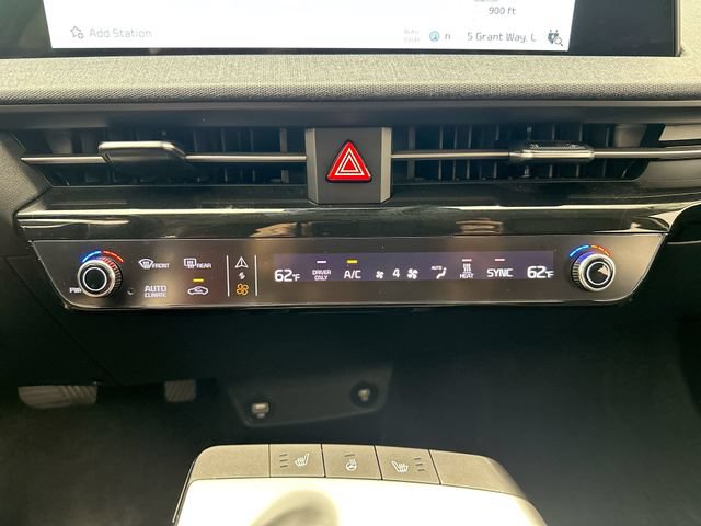 Used 2024 Kia EV6 Light AWD/4WD image 19