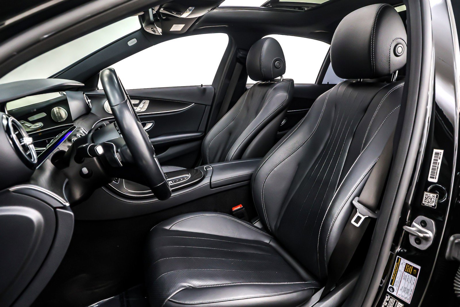 Used 2022 Mercedes-Benz E 350 Sedan image 18