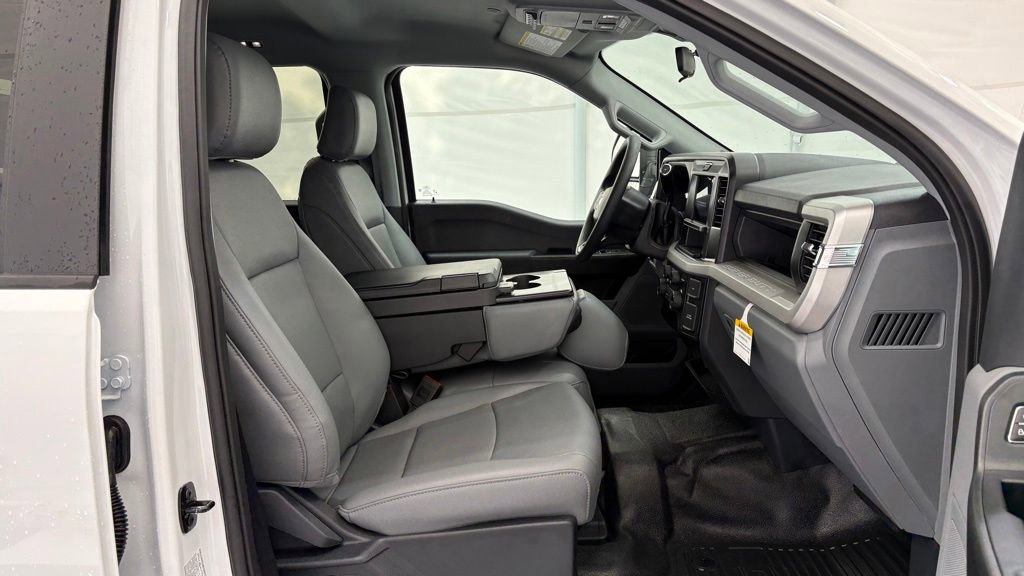 New 2026 Ford F450 XL w/ 360-Degree Camera Package AWD/4WD image 26