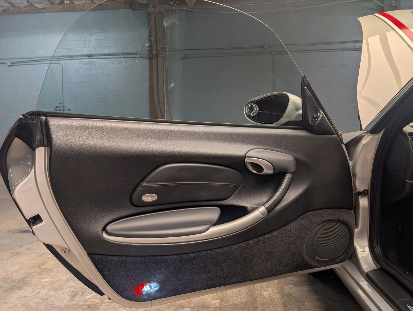 Used 2002 Porsche Boxster S image 17