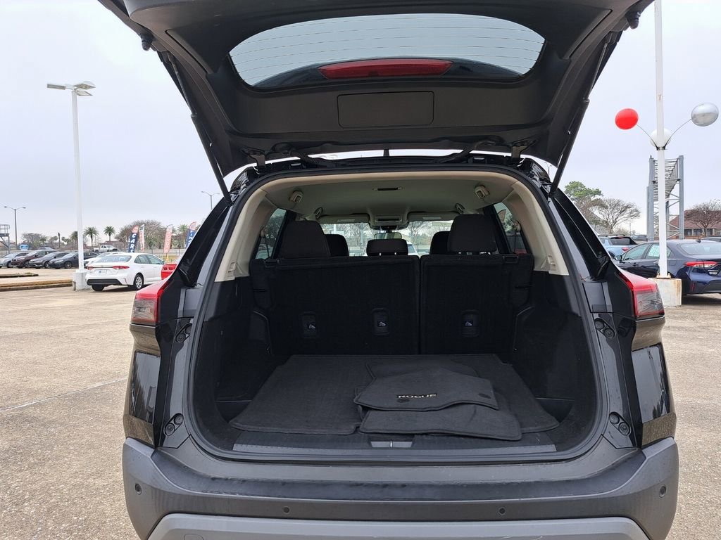Used 2023 Nissan Rogue S image 23