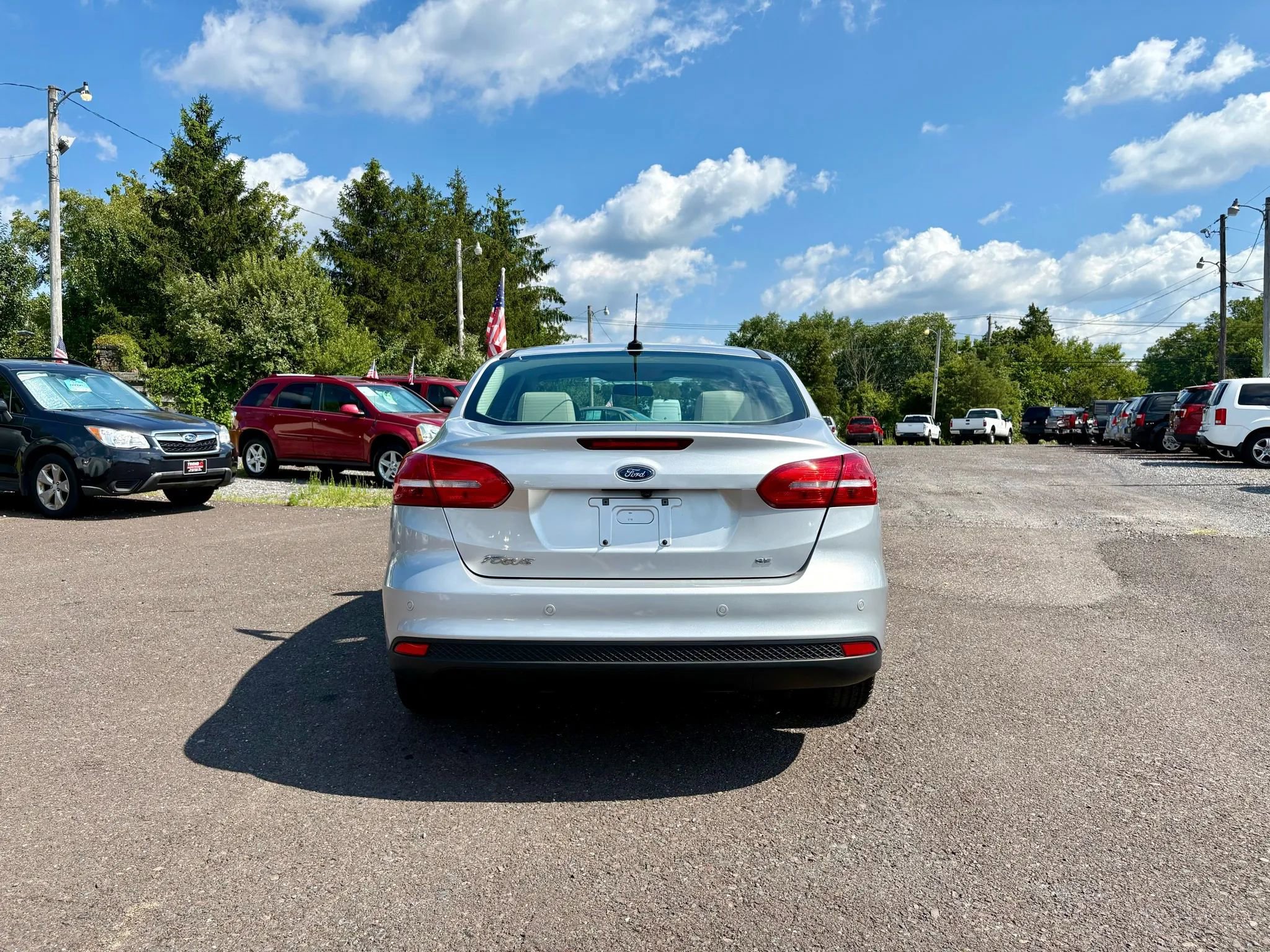 Used 2016 Ford Focus SE w/ SE Power Seat Package image 4