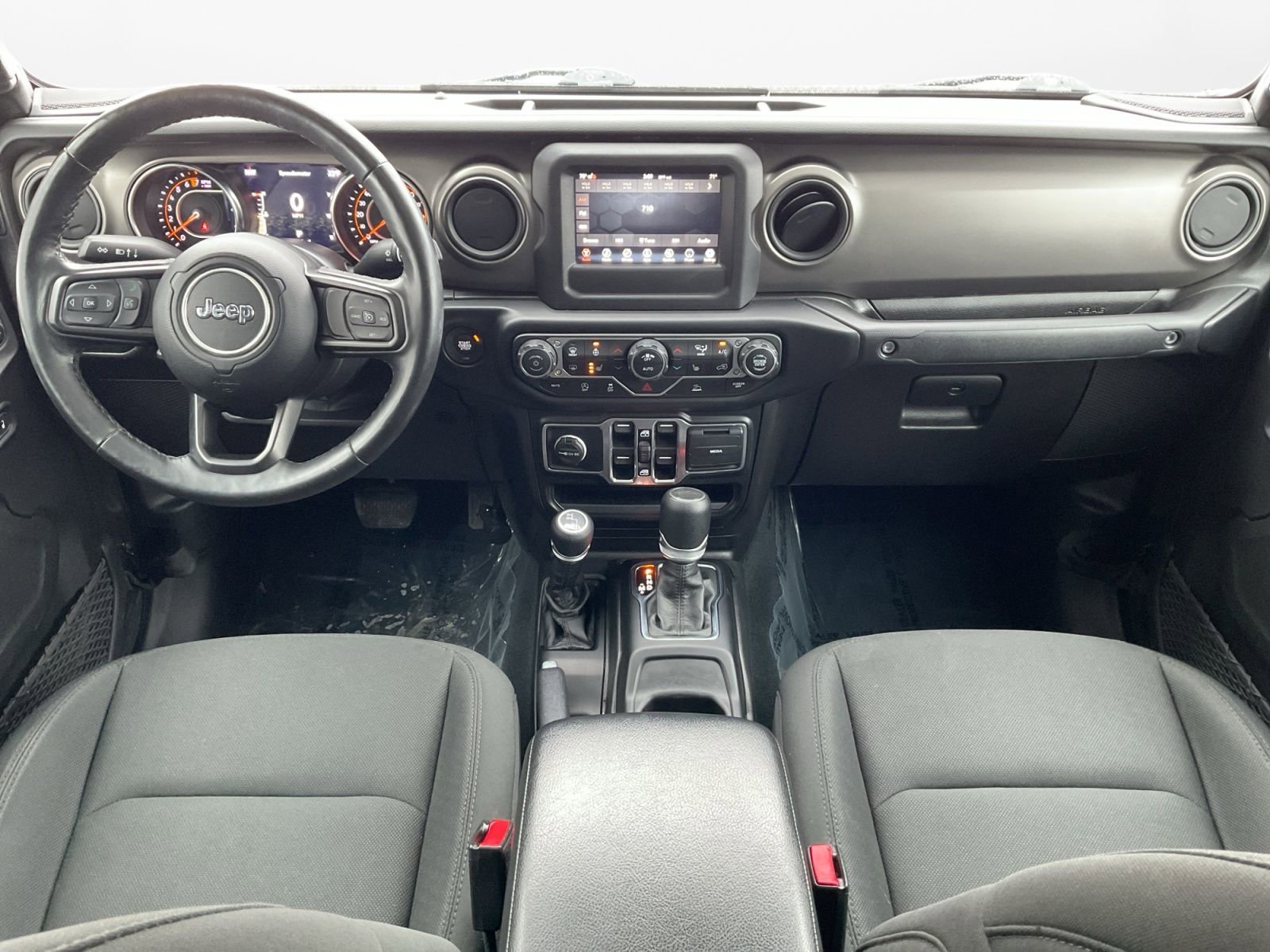 Used 2022 Jeep Gladiator Sport image 10