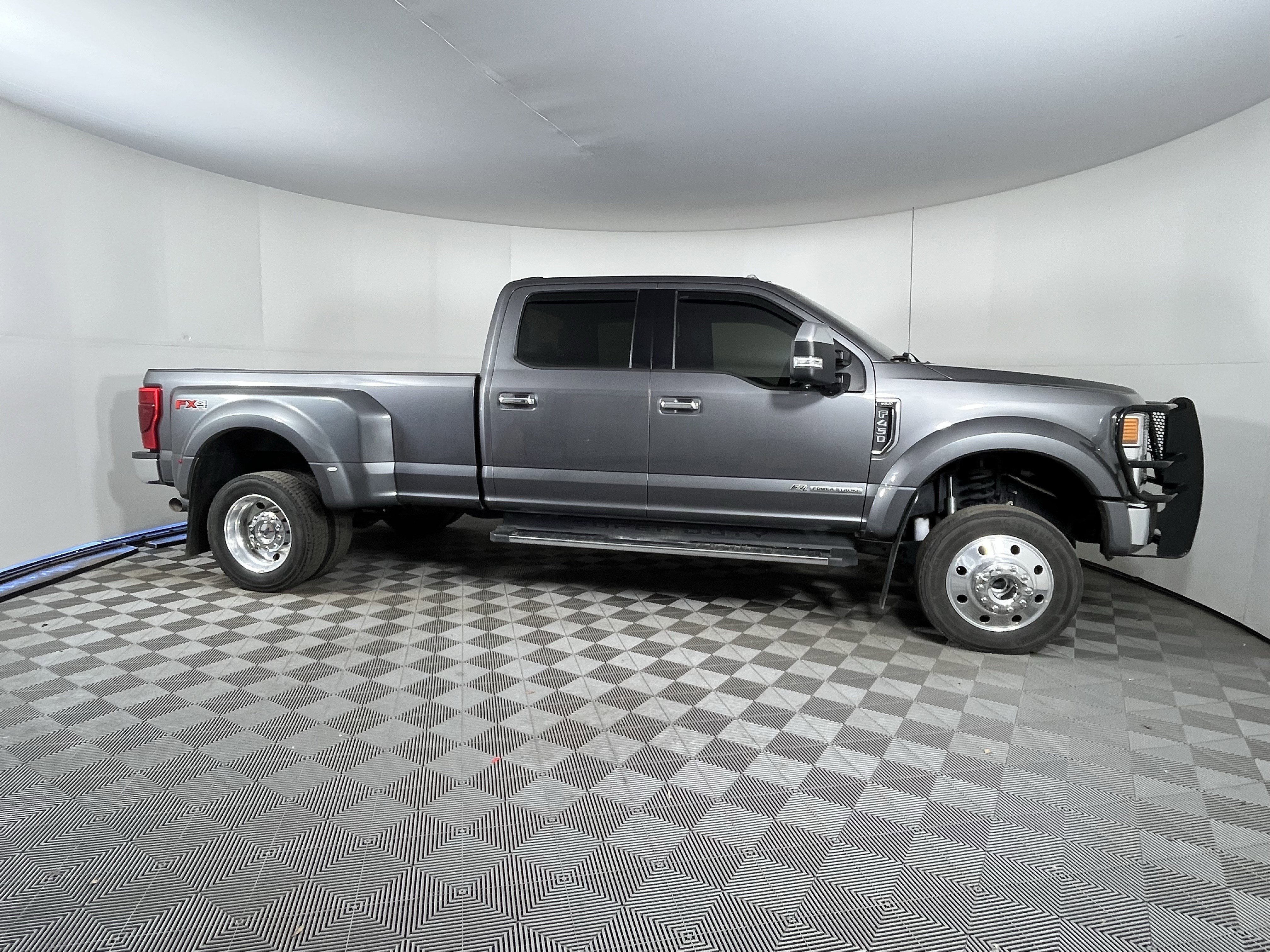 Used 2021 Ford F450 XLT w/ XLT Premium Package image 5