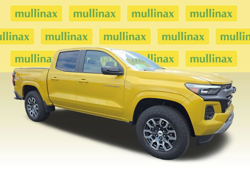 Used 2023 Chevrolet Colorado Z71 w/ Z71 Convenience Package 2