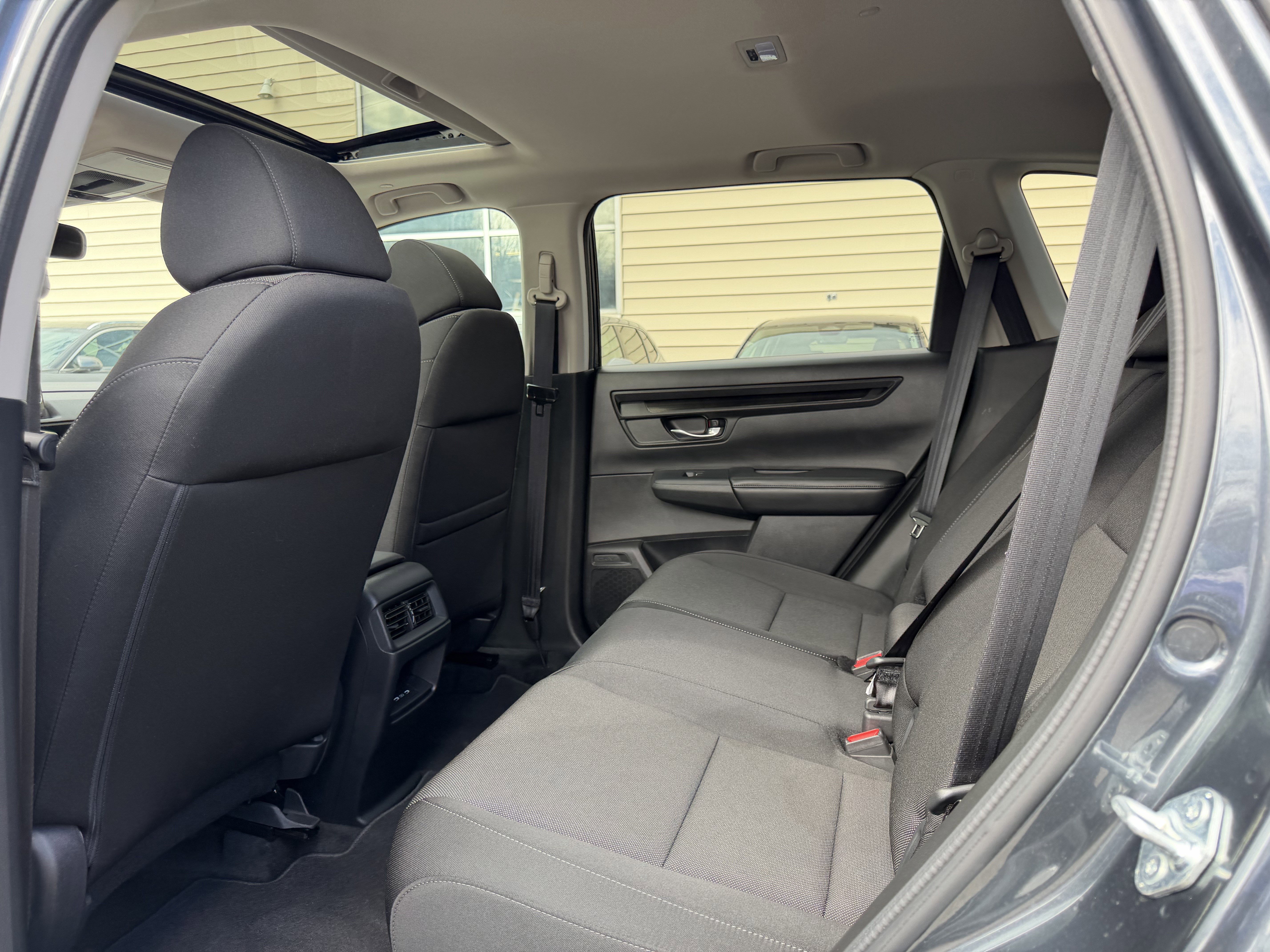 Used 2025 Honda CR-V EX image 26