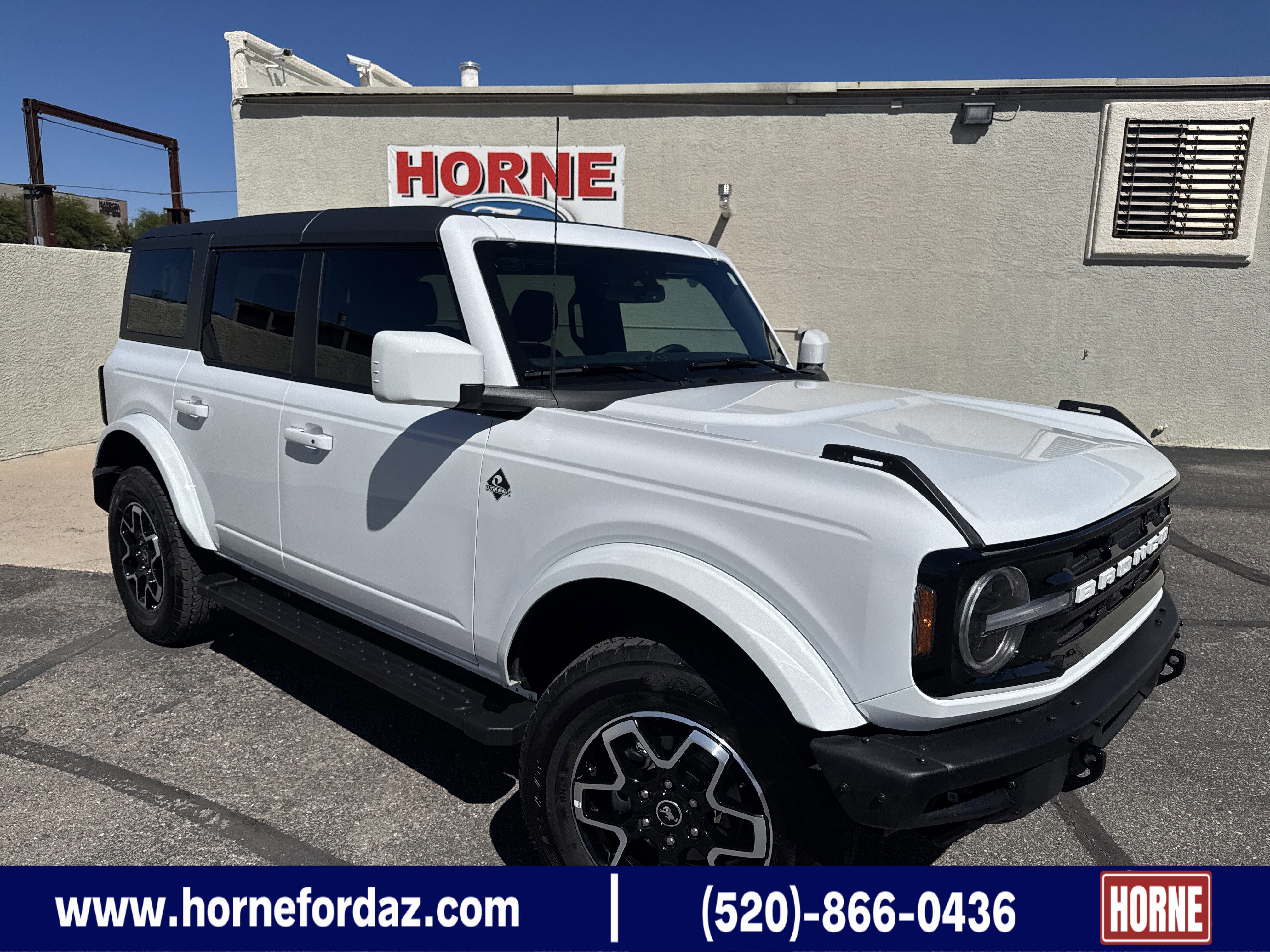 Used 2024 Ford Bronco Outer Banks image 1