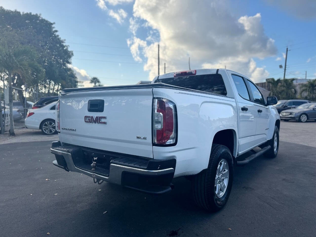 Used 2017 GMC Canyon 2WD Crew Cab w/ Convenience Package image 10