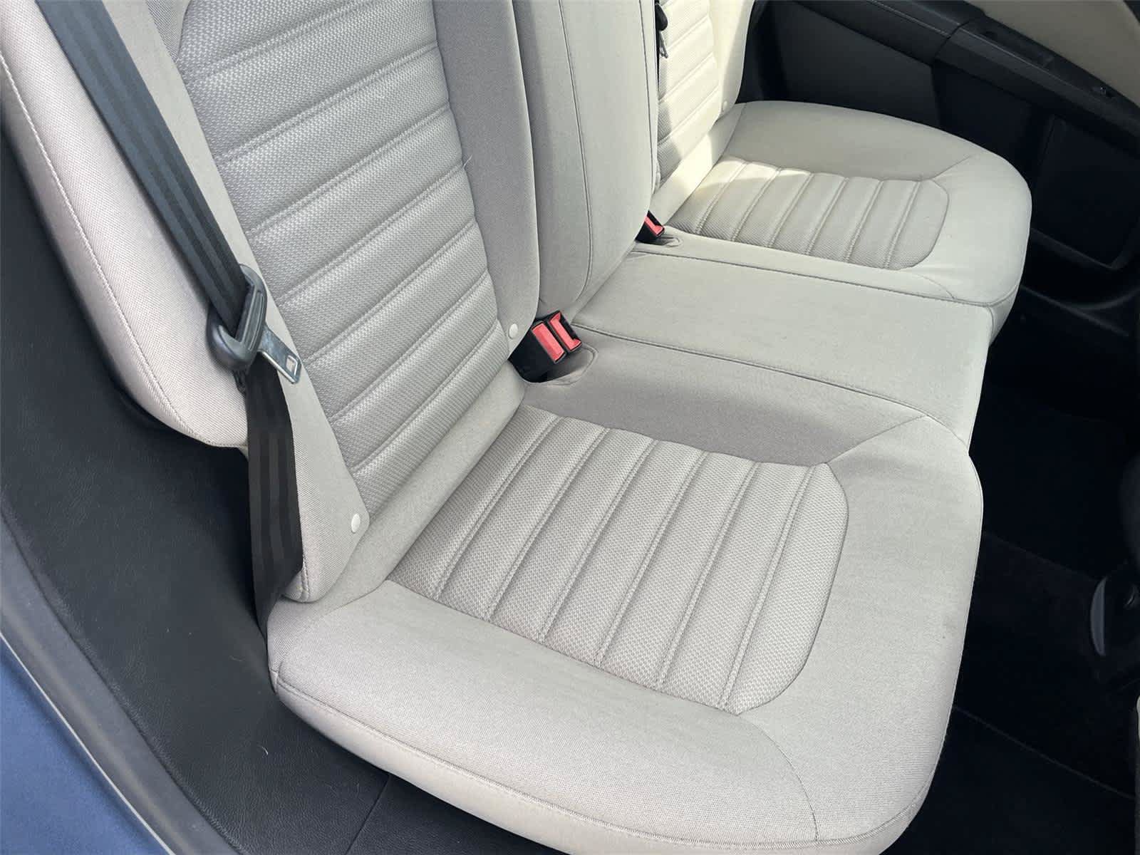 Used 2018 Ford Fusion S FWD image 18