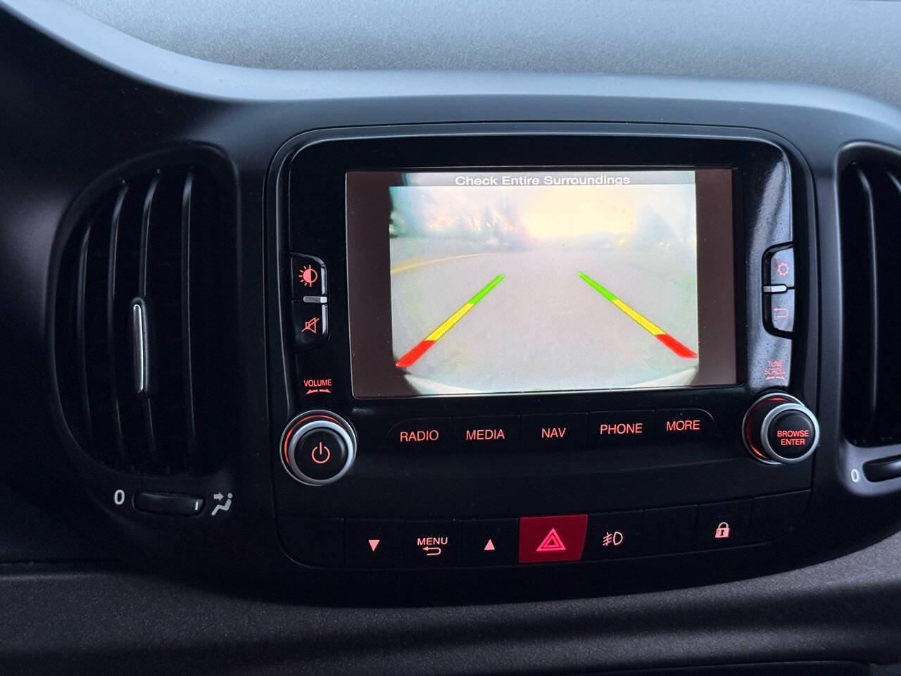 Used 2014 FIAT 500L Trekking FWD image 14