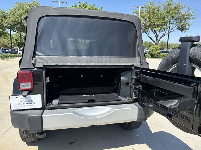 Used 2014 Jeep Wrangler Unlimited Sahara w/ Connectivity Group image 12