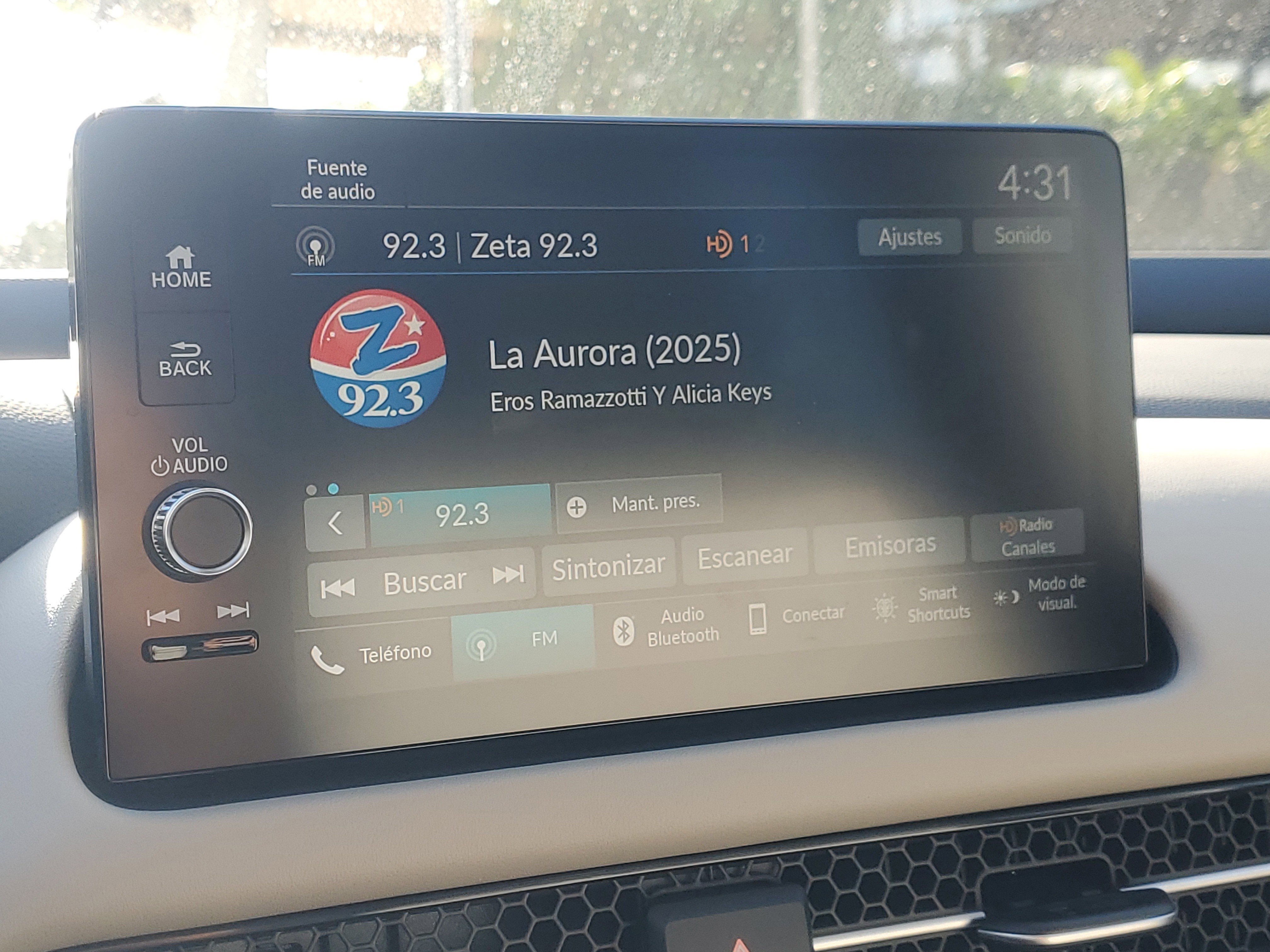 Used 2025 Honda HR-V EX-L image 30