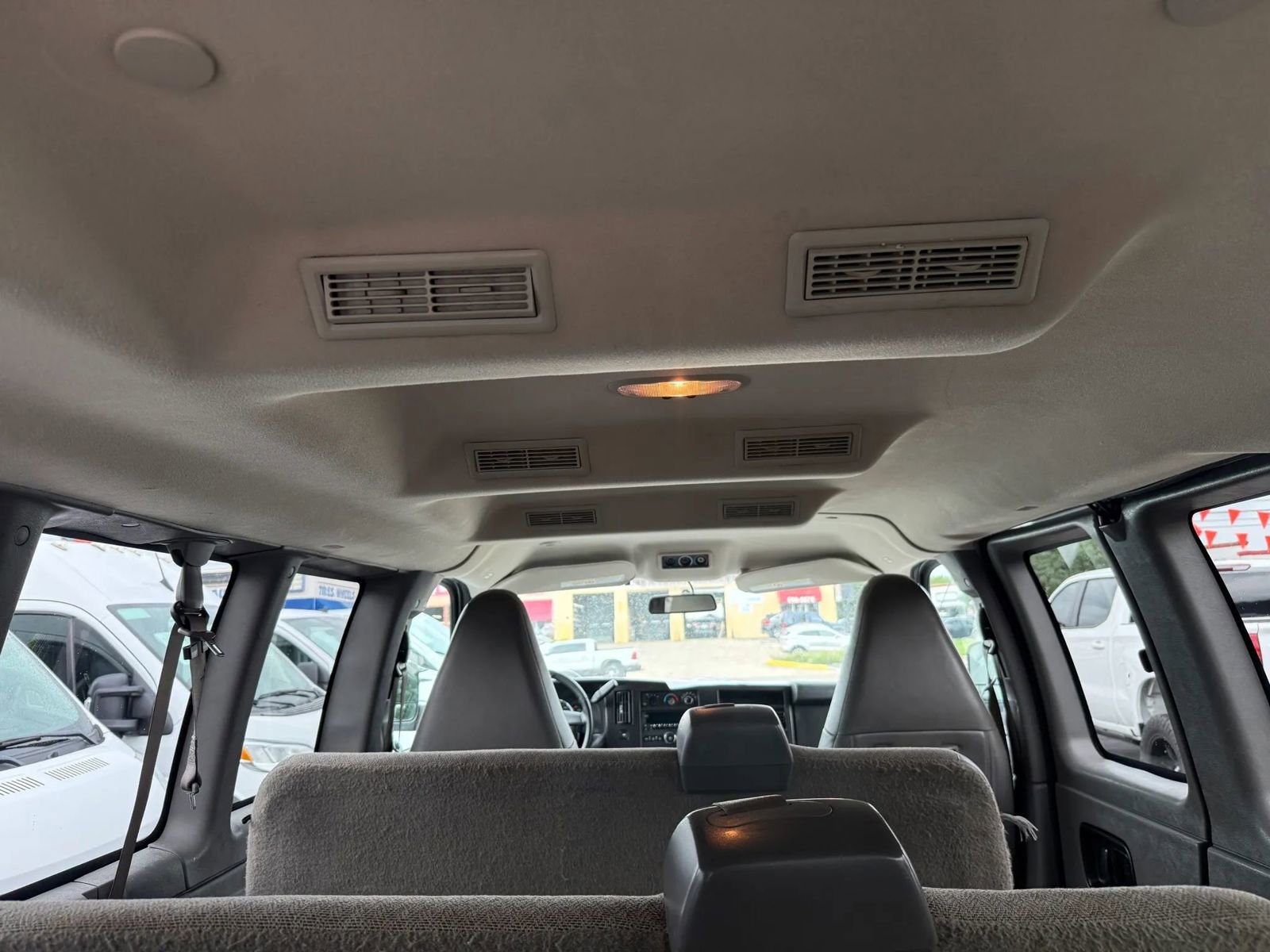 Used 2020 Chevrolet Express 3500 LS RWD image 15