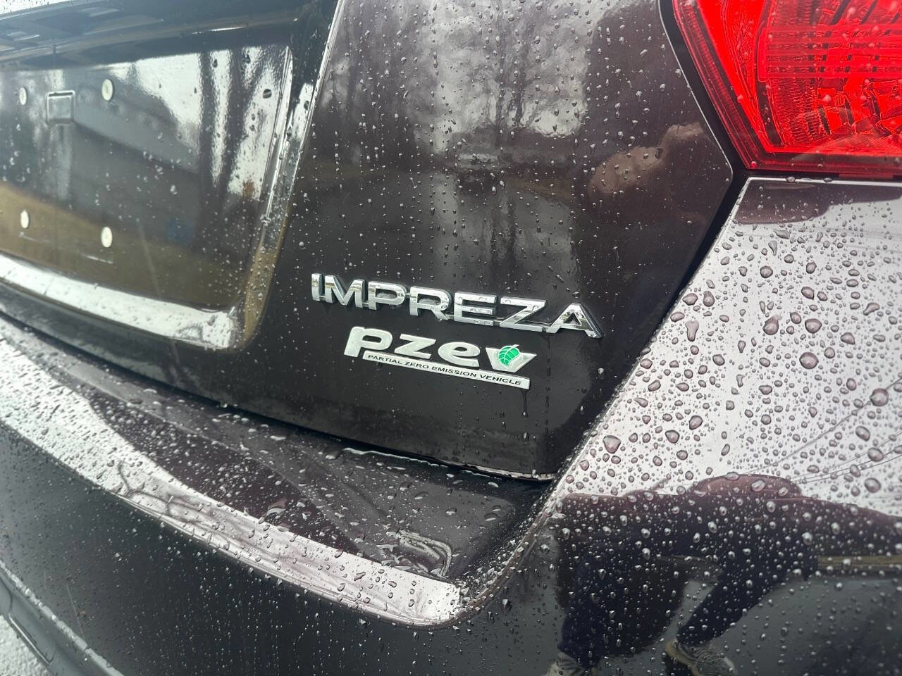 Used 2013 Subaru Impreza 2.0i Limited AWD/4WD image 9