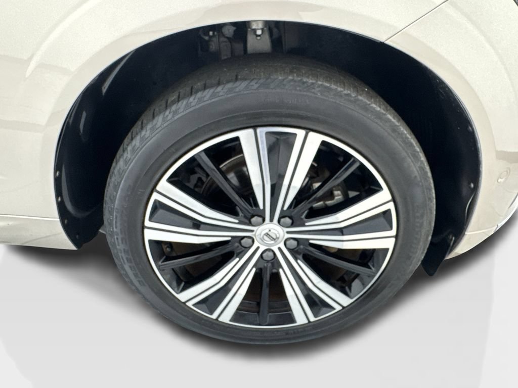 Used 2023 Volvo XC60 B5 Plus FWD image 85