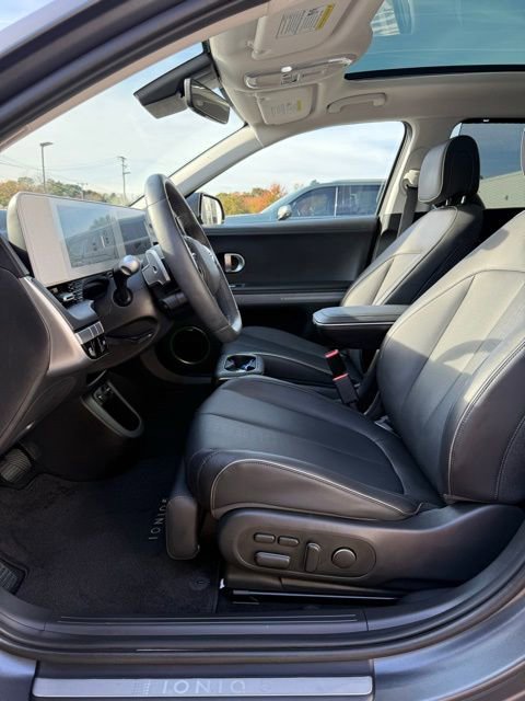 Used 2024 Hyundai Ioniq 5 Limited image 12