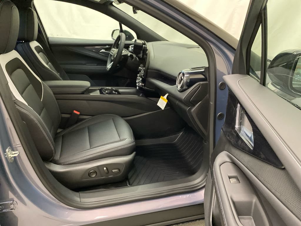 New 2025 Chevrolet Blazer EV LT AWD/4WD image 15