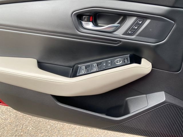 Used 2024 Honda Accord Touring image 13