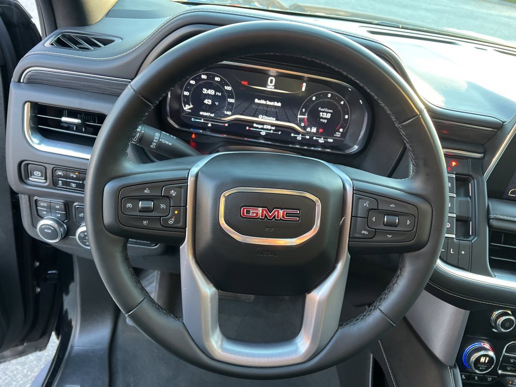 Used 2024 GMC Yukon XL SLT w/ SLT Premium Package image 15