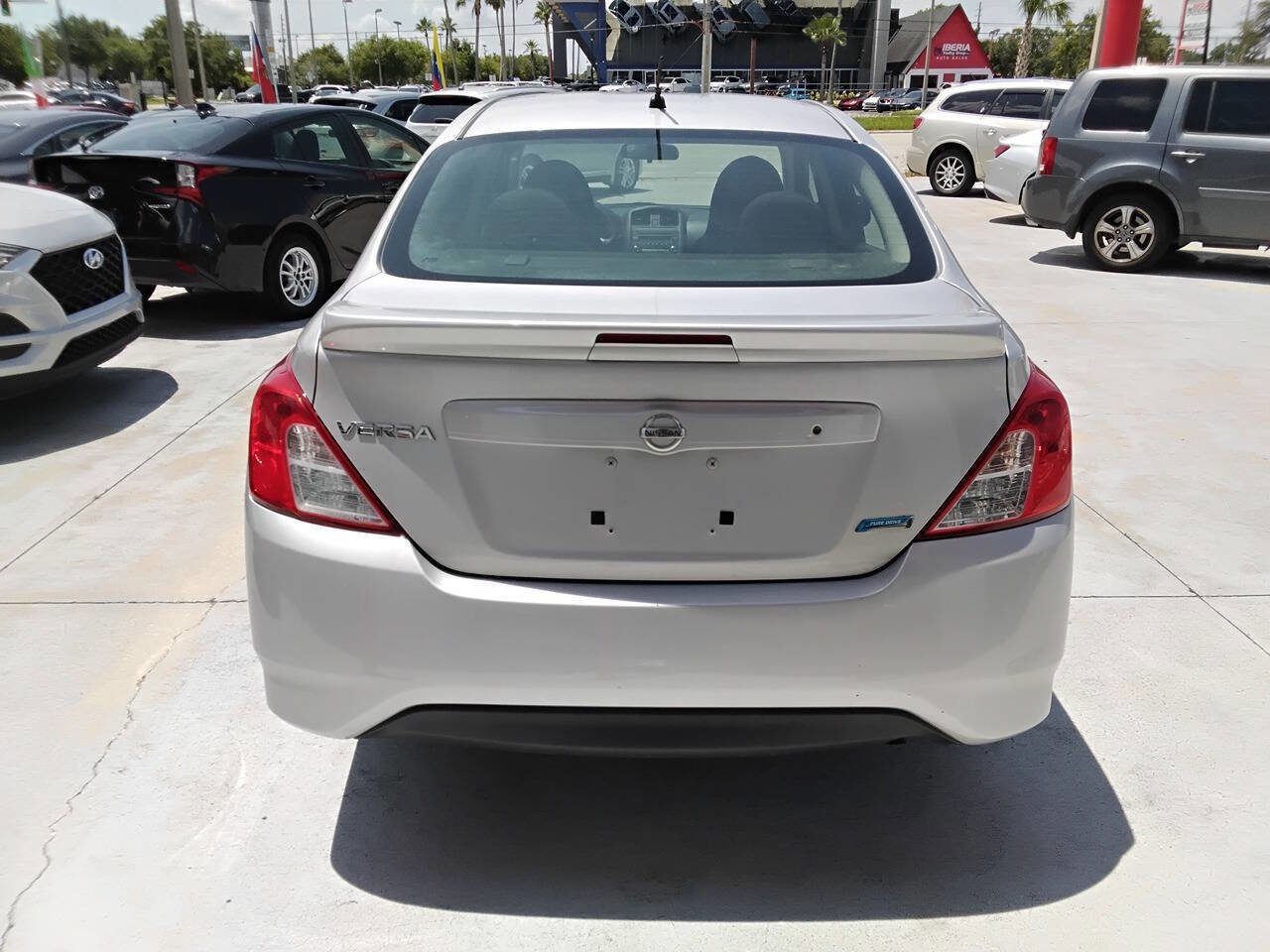 Used 2015 Nissan Versa S Plus image 13