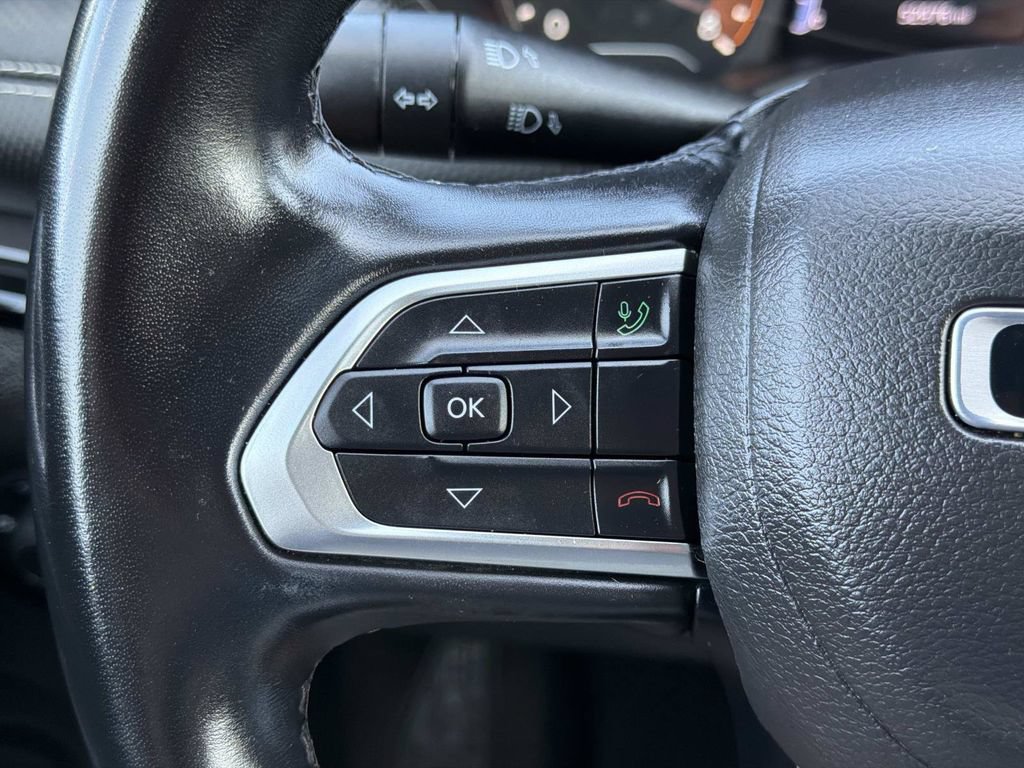 Used 2022 Jeep Compass Latitude w/ Sun and Sound Group AWD/4WD image 31