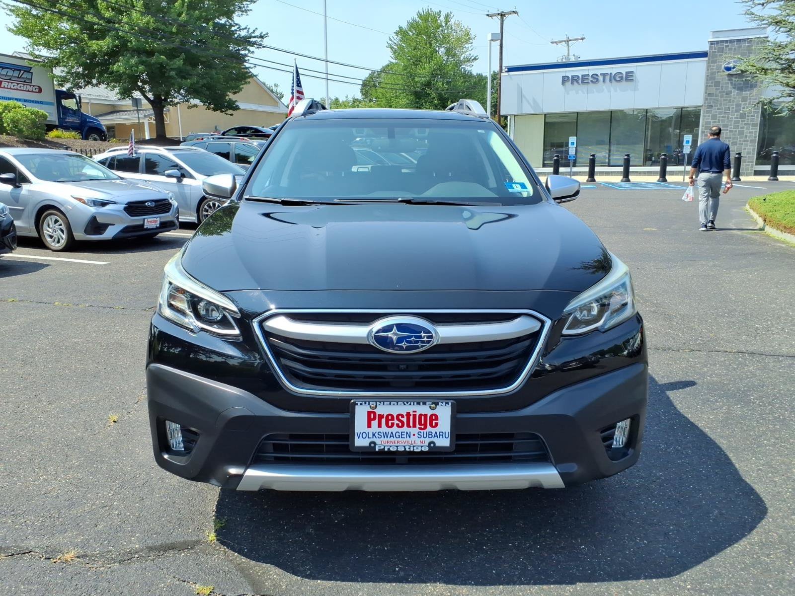 Used 2020 Subaru Outback Touring AWD/4WD image 6